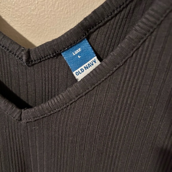 Old Navy double v, ribbed, dark gray tank top - Picture 3 of 3
